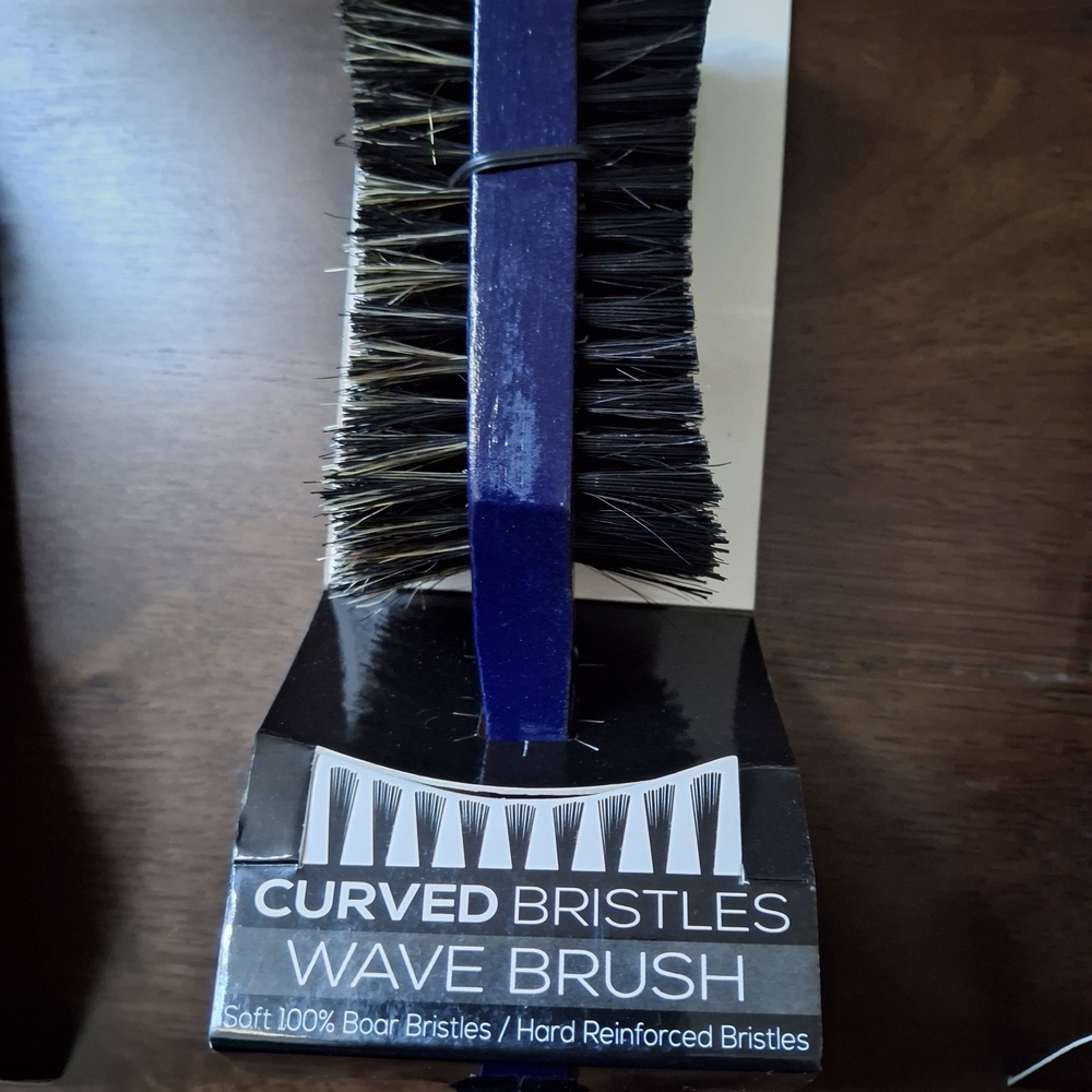 Annie Curved Bristles Wave Brush - Black and Blue